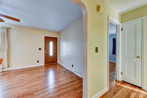 515 Fairview Ave, Middlesex, NJ 08846 photo 14