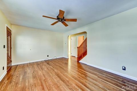 515 Fairview Ave, Middlesex, NJ 08846 photo 8