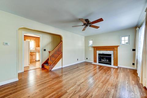 515 Fairview Ave, Middlesex, NJ 08846 photo 4