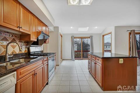 194 Compton Ave, Edison, NJ 08820 photo 13