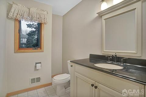 194 Compton Ave, Edison, NJ 08820 photo 16