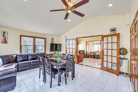 4 Heather Dr, Edison, NJ 08820 photo 11