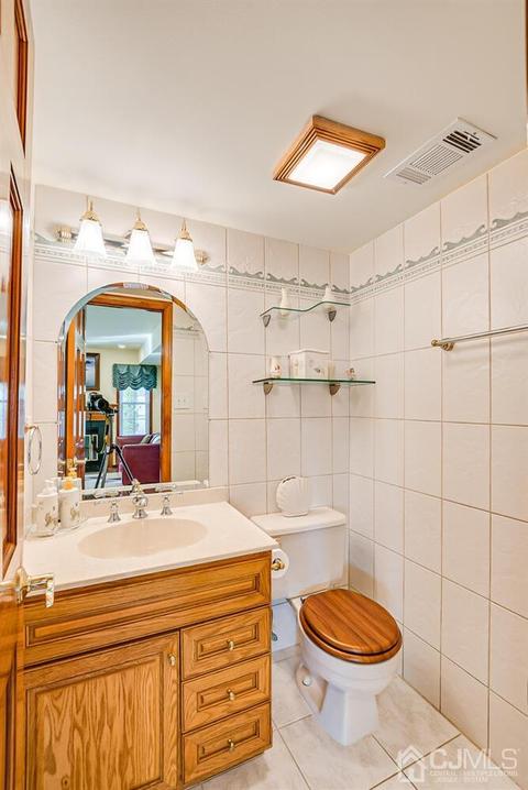 4 Heather Dr, Edison, NJ 08820 photo 13