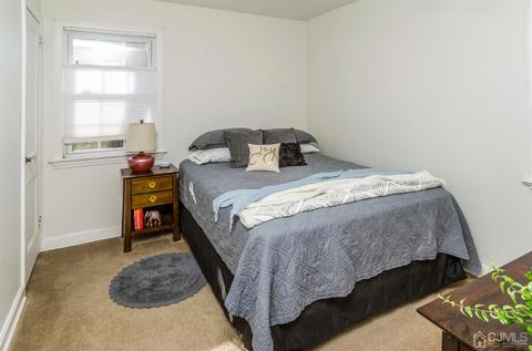 200 Oak Dr, Middlesex, NJ 08846 photo 8