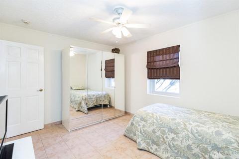3 David Ct, Edison, NJ 08820 photo 39