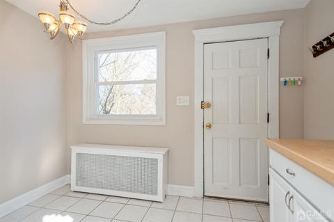 33 Meadow Rd, Edison, NJ 08817 photo 8