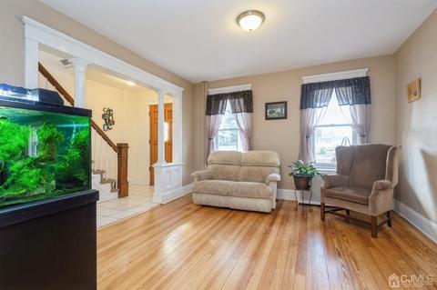 33 Meadow Rd, Edison, NJ 08817 photo 4