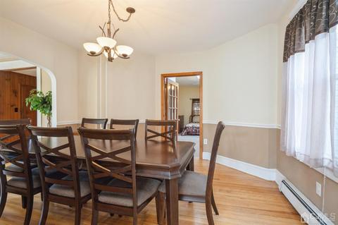 33 Meadow Rd, Edison, NJ 08817 photo 9