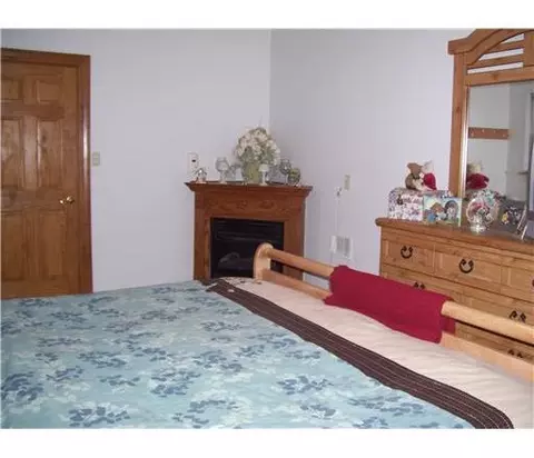 16 Central Ave, NJ 07077 photo 12