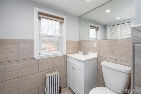 94 First St, Edison, NJ 08837 photo 18