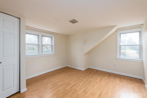 94 First St, Edison, NJ 08837 photo 15