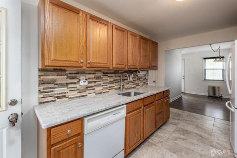 94 First St, Edison, NJ 08837 photo 12
