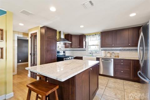 437 1st St, Middlesex, NJ 08846 photo 8