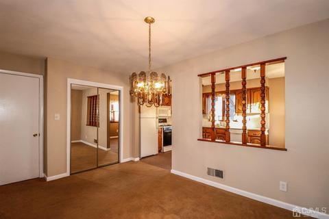 6 Darrell Ct, Edison, NJ 08817 photo 9
