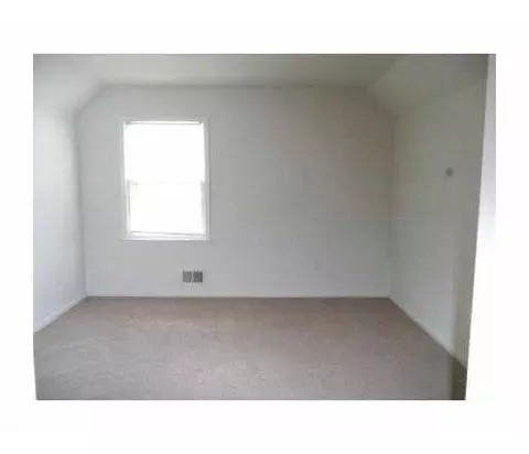 39 Roxy Ave, Edison, NJ 08820 photo 9