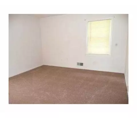 39 Roxy Ave, Edison, NJ 08820 photo 10