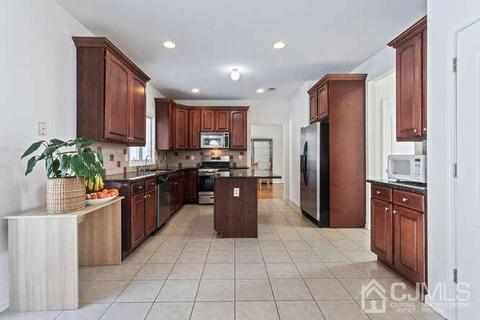 39 Richard Rd, Edison, NJ 08820 photo 8