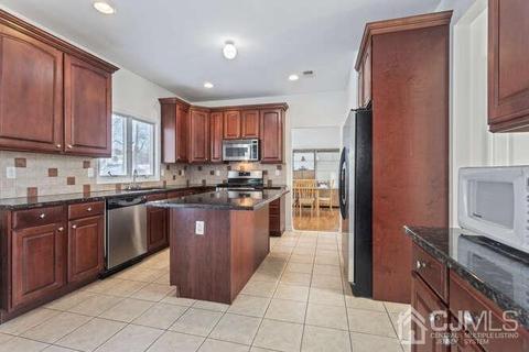 39 Richard Rd, Edison, NJ 08820 photo 6