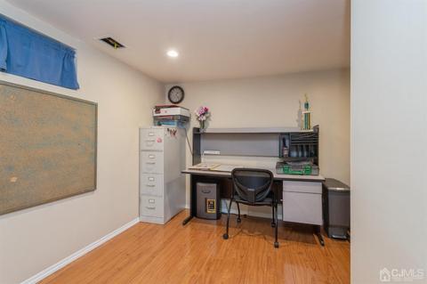 501 Harris Ave, Middlesex, NJ 08846 photo 17