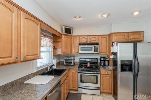 501 Harris Ave, Middlesex, NJ 08846 photo 5