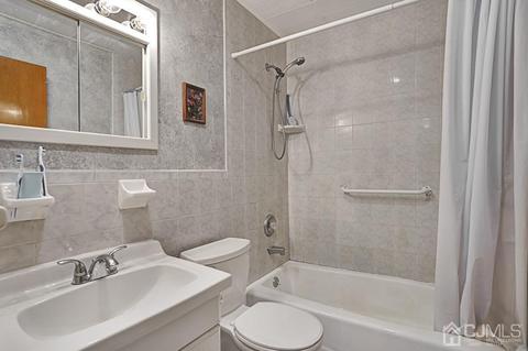 33 Lynn Ave, Middlesex, NJ 08846 photo 14