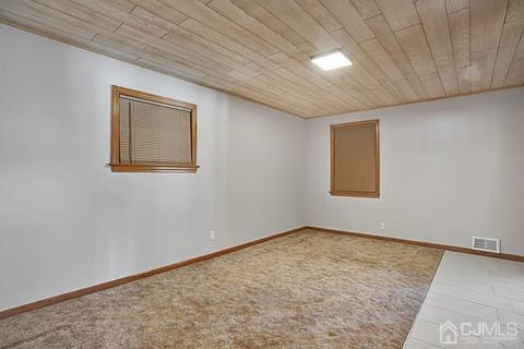 33 Lynn Ave, Middlesex, NJ 08846 photo 12
