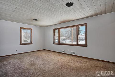 33 Lynn Ave, Middlesex, NJ 08846 photo 4