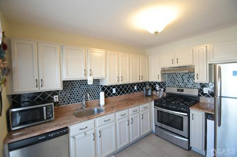 1904 Ridgeview Ct, Parlin, NJ 08859 photo 10