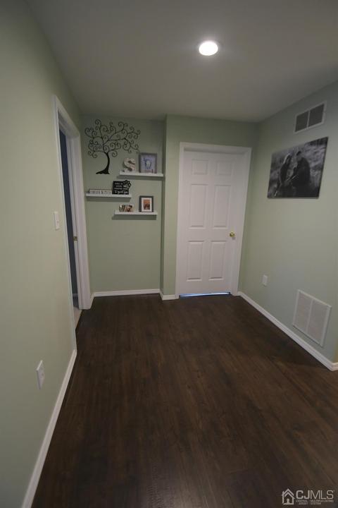 1904 Ridgeview Ct, Parlin, NJ 08859 photo 13