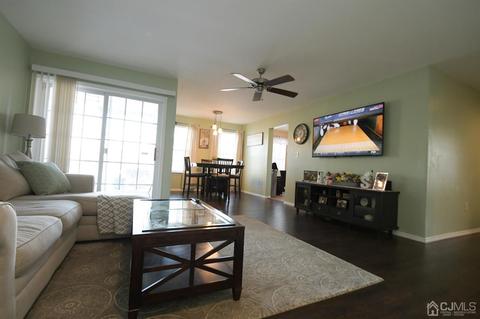 1904 Ridgeview Ct, Parlin, NJ 08859 photo 7