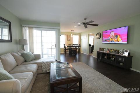 1904 Ridgeview Ct, Parlin, NJ 08859 photo 6