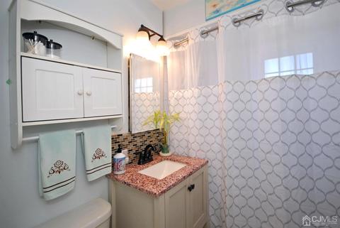 344 Giles Ave, Middlesex, NJ 08846 photo 8