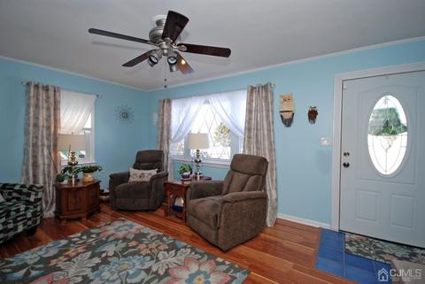 344 Giles Ave, Middlesex, NJ 08846 photo 2