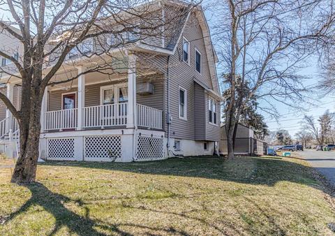 28 Meadow Rd, Edison, NJ 08817 photo 3