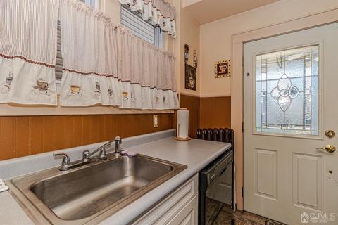 28 Meadow Rd, Edison, NJ 08817 photo 13
