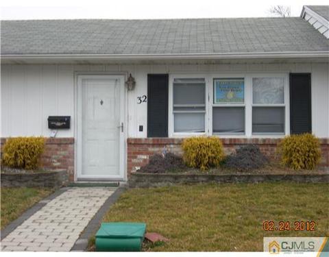 32 Haven Dr, Matawan, NJ 07747 photo 1