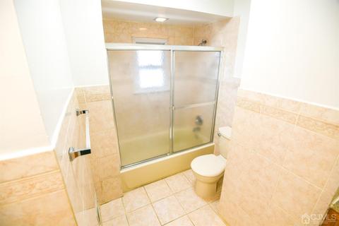 107 Calvert Ave, Edison, NJ 08820 photo 17