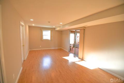 107 Calvert Ave, Edison, NJ 08820 photo 8