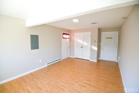 107 Calvert Ave, Edison, NJ 08820 photo 11