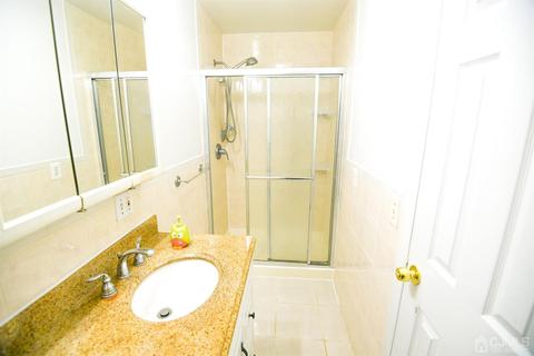 107 Calvert Ave, Edison, NJ 08820 photo 12