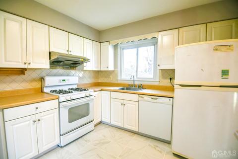 107 Calvert Ave, Edison, NJ 08820 photo 6