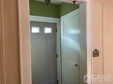 140 Stout Ave, Middlesex, NJ 08846 photo 6