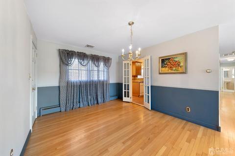 92 Thomas Pl, Edison, NJ 08837 photo 6