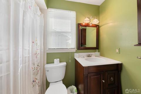 92 Thomas Pl, Edison, NJ 08837 photo 14