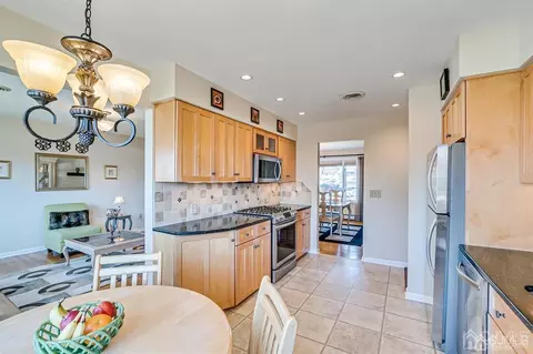 22 Shearn Dr, Middlesex, NJ 08846 photo 16