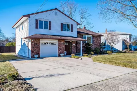 22 Shearn Dr, Middlesex, NJ 08846 photo 3