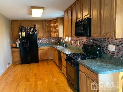 348 Runyon Ave, Middlesex, NJ 08846 photo 8