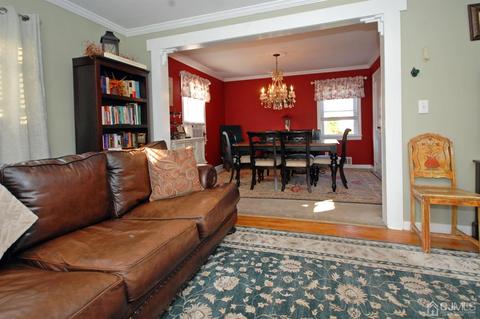 341 Giles Ave, Middlesex, NJ 08846 photo 4
