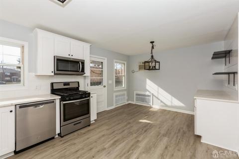 111 Coleman St, Middlesex, NJ 08846 photo 13