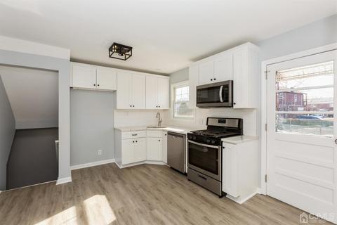 111 Coleman St, Middlesex, NJ 08846 photo 16